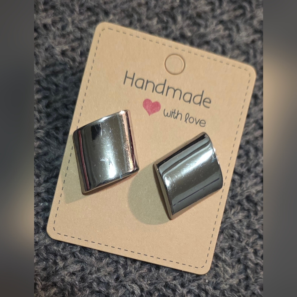🥳  4/$20  #6. Silver Toned Gun Metal Earrings